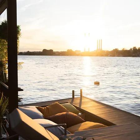 Ada Moment Splav- Kuca Na Reci Beograd- Floating House On Sava River ,belgrade * Belgrade