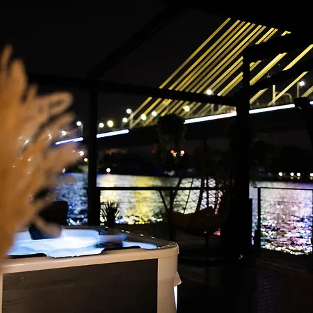 Ada Moment Splav- Kuca Na Reci Beograd- Floating House On Sava River ,belgrade * Belgrade