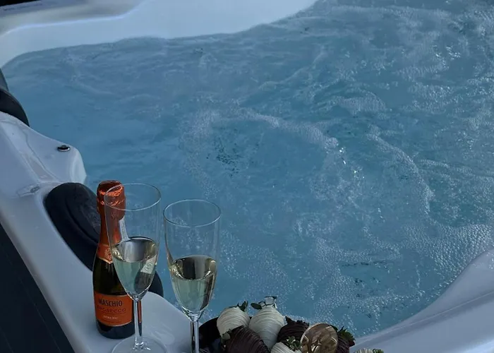 Holiday home Ada Moment Splav- Kuca Na Reci Beograd- Floating House On Sava River ,belgrade Belgrade